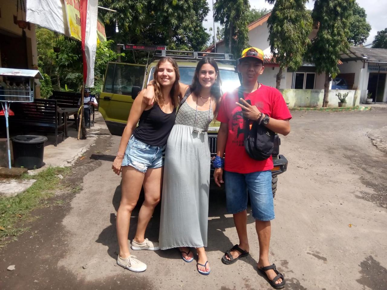 Sritanjung Homestay Banyuwangi  Bagian luar foto